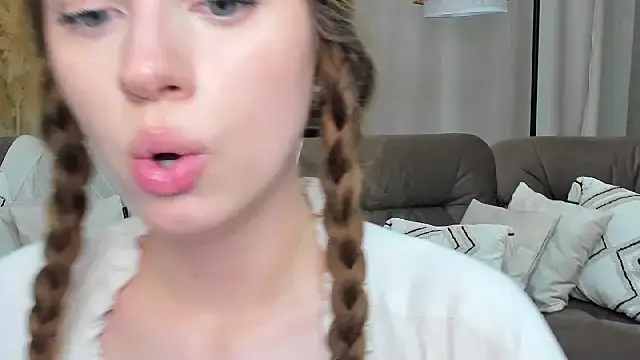 Erica_Kiss' Live XXX Chat