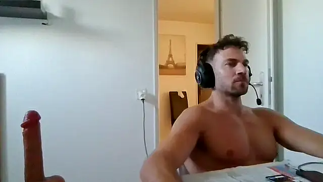 alpha-hunk 现场XXX聊天