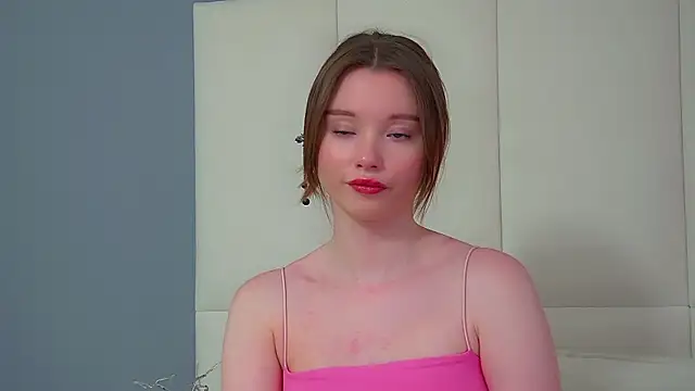 Онлайн чат XXX KeiraAsti
