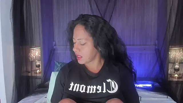 AllieBennet Chat XXX in diretta