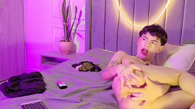 Zeyn_smith webcam show