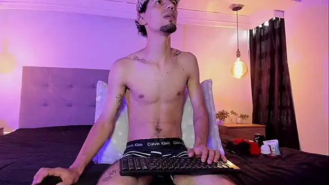 Chatroom XXX en direct de MichaelEvanss_