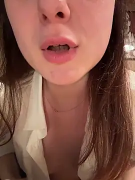 Dina_Tease ওয়েবক্যাম শো