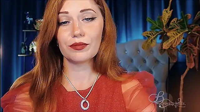 MissBeverlyMills live XXX chat
