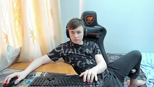 Show modela iliaskrislove na web-kameri