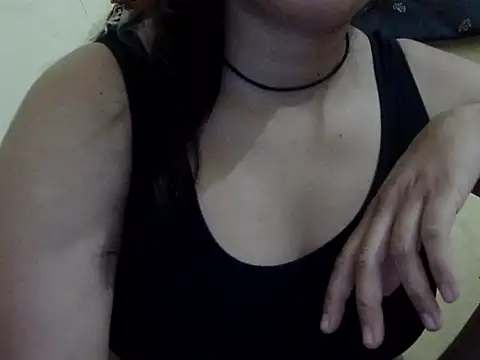 Priyanka_Chopr's Live XXX Chat