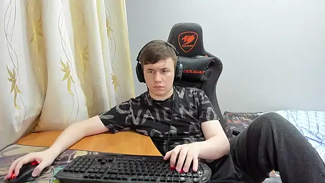 Show modela iliaskrislove na web-kameri