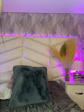 Онлайн чат XXX Nina_Ford_