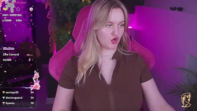 Онлайн чат XXX KellyPoter