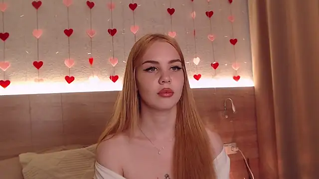 IvyAngel Chat XXX in diretta