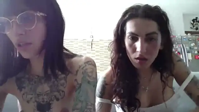 Show modela miasweet94 na web-kameri