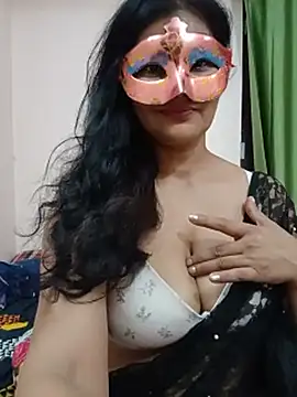Ronak_kaur: διαδικτυακό σόου στην κάμερα