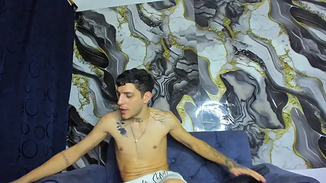 boy_max_latin webcam show