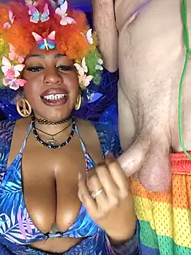 Pokazy przed kamerką – AmazonianMistress