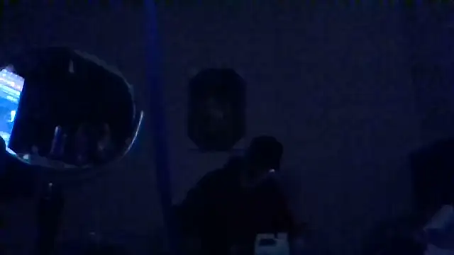 XXX chat uživo modela hailzeffn