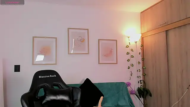 aleja_montiel__'s Live XXX Chat