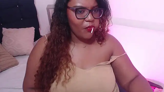 Chatroom XXX en direct de Gibi_BBW