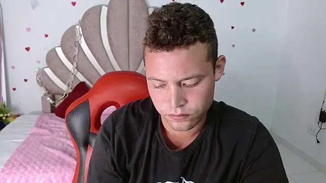 sven_fox723 live XXX chat