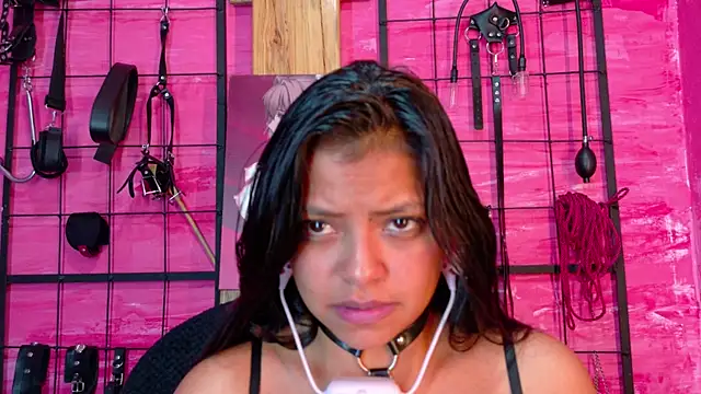 Chat XXX en directo de _candy_bdsm_