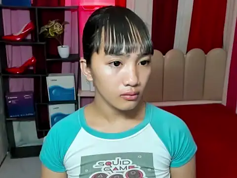 Urasianalodia 网络视讯表演