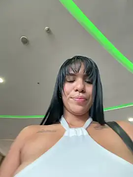 Chat XXX en directo de MonserratJons01