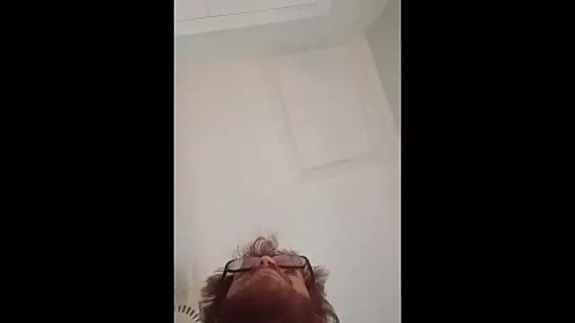 BOSSDIGGINN4u Show in webcam