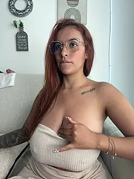 Seized_lust Adlı Modelin Canlı XXX Sohbeti