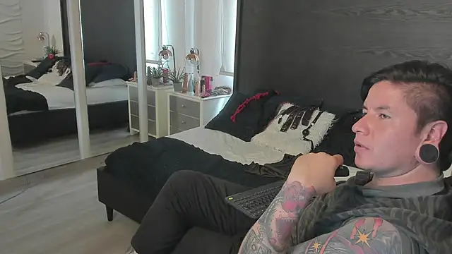 Show de inkedsinners_ na webcam