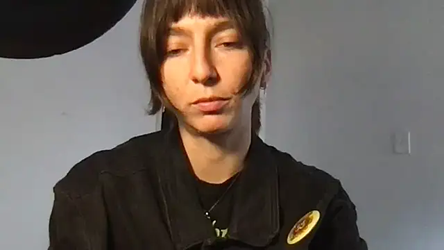 olivertouchedyourshoulder's Webcam Show