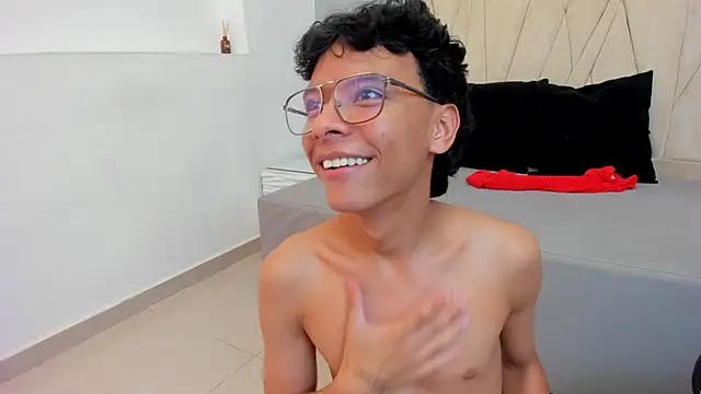 adams_bobby Webcam Show
