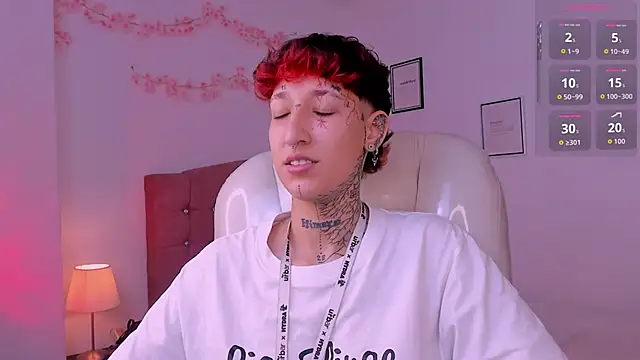 Chat XXX en directo de Luci_Rose