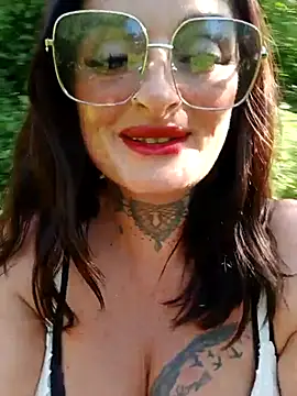 Irish_Scarlet_Squirt 웹캠 쇼