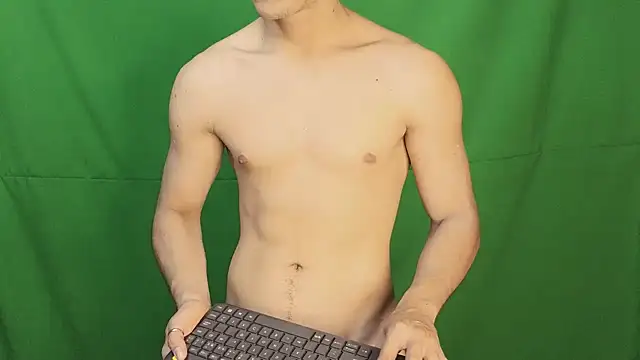 Aaron_Eze 即時 XXX 聊天