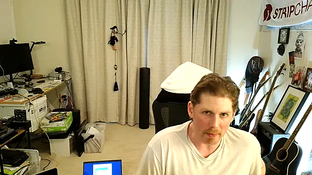 9VOLTT's Webcam Show