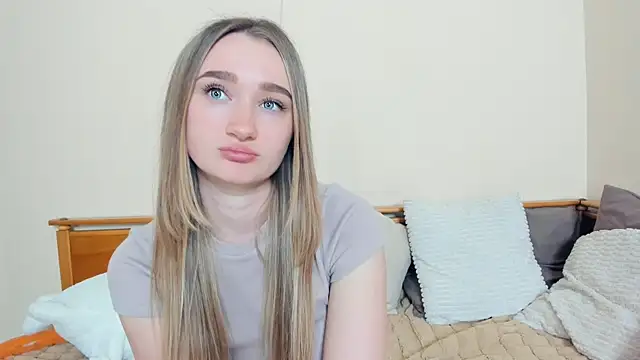 VioletteClaire's Live XXX Chat