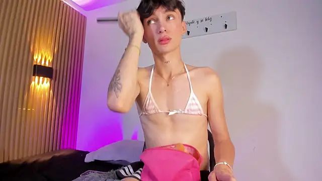 kitty__bunny Show Webcam
