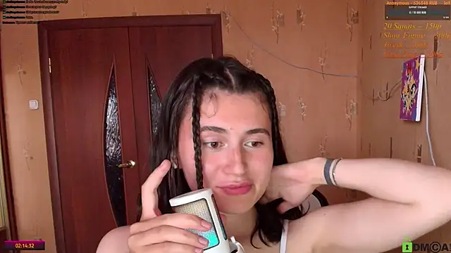 KristinaScott Adlı Modelin Canlı XXX Sohbeti