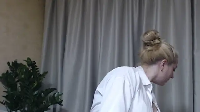 sweetpussy's Live XXX Chat