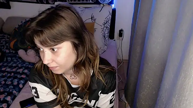 AlienforTwenty – Live XXX-chat