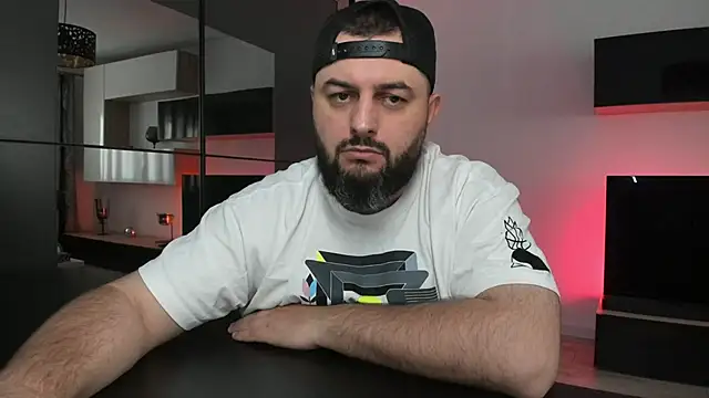 DravenPeak's Live XXX Chat