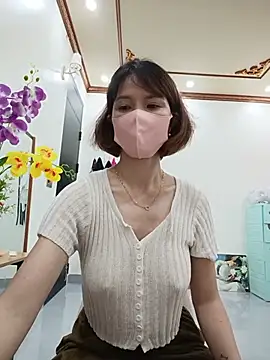 Emma_Linh 现场XXX聊天