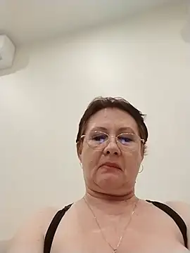 SalientClean's Live XXX Chat