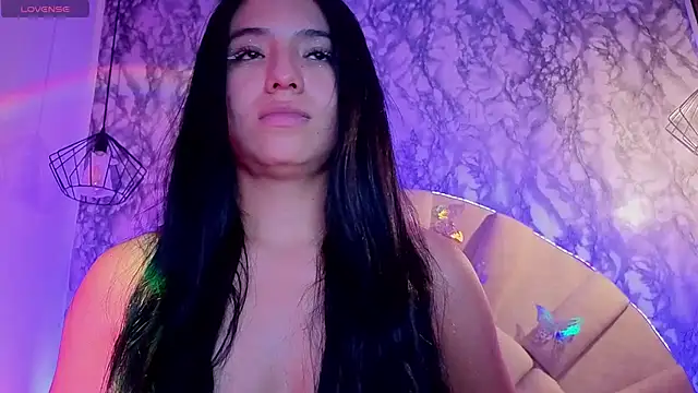 _emma_miller_ Adlı Modelin Canlı XXX Sohbeti