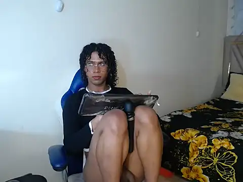 shanny_hilll élő XXX-chatje