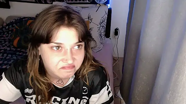 Chat XXX en directo de AlienforTwenty