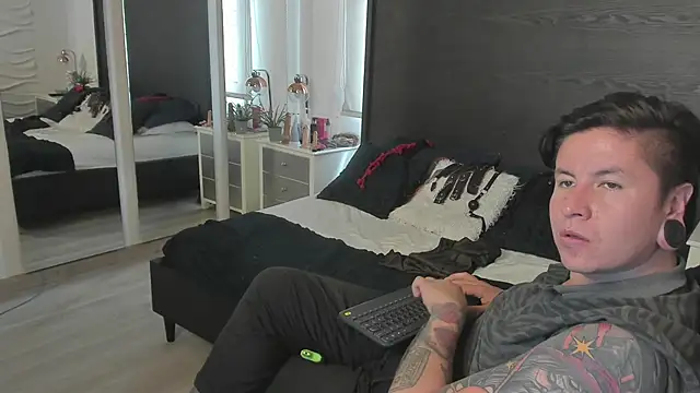 inkedsinners_ Chat XXX live