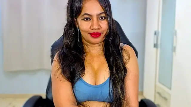 دردشة FannyXhot الجنسية المباشرة