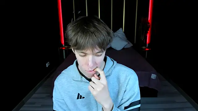 MarkBranston Live XXX Chat