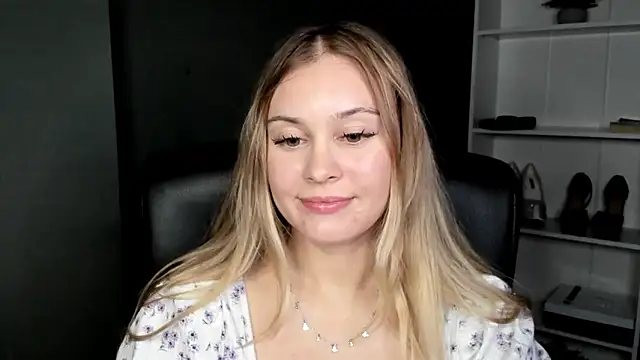 kitty_valeria Chat XXX in diretta