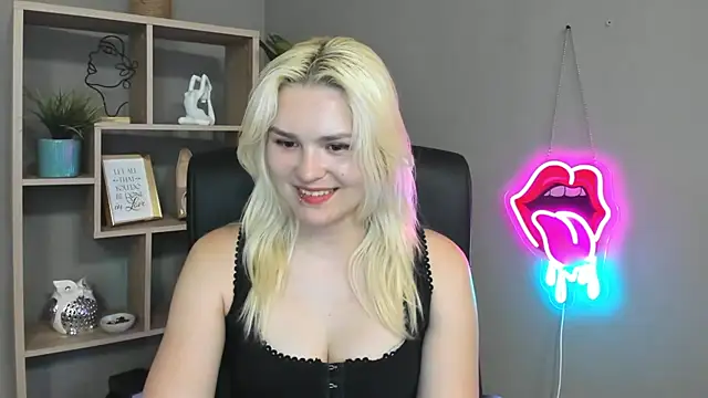 SweetLilyxo élő XXX-chatje